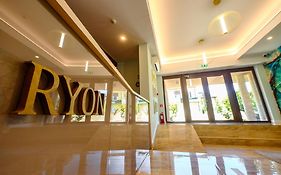 Hotel Ryon